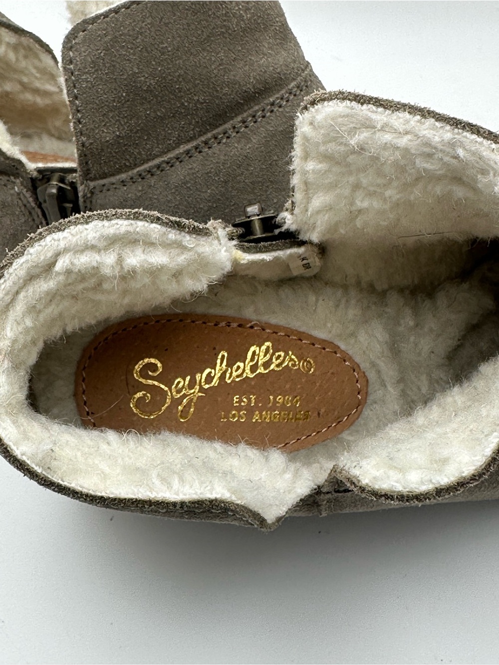 Seychelles Faux Fur Gray Ankle Suede Leather Boots Side Zip - Picture 9 of 12